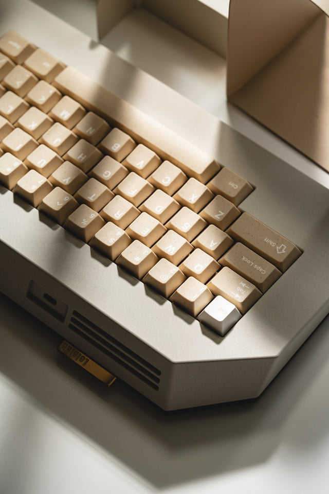 Lelelab Matra Alice 90 Retro Mechanical Keyboard Kit